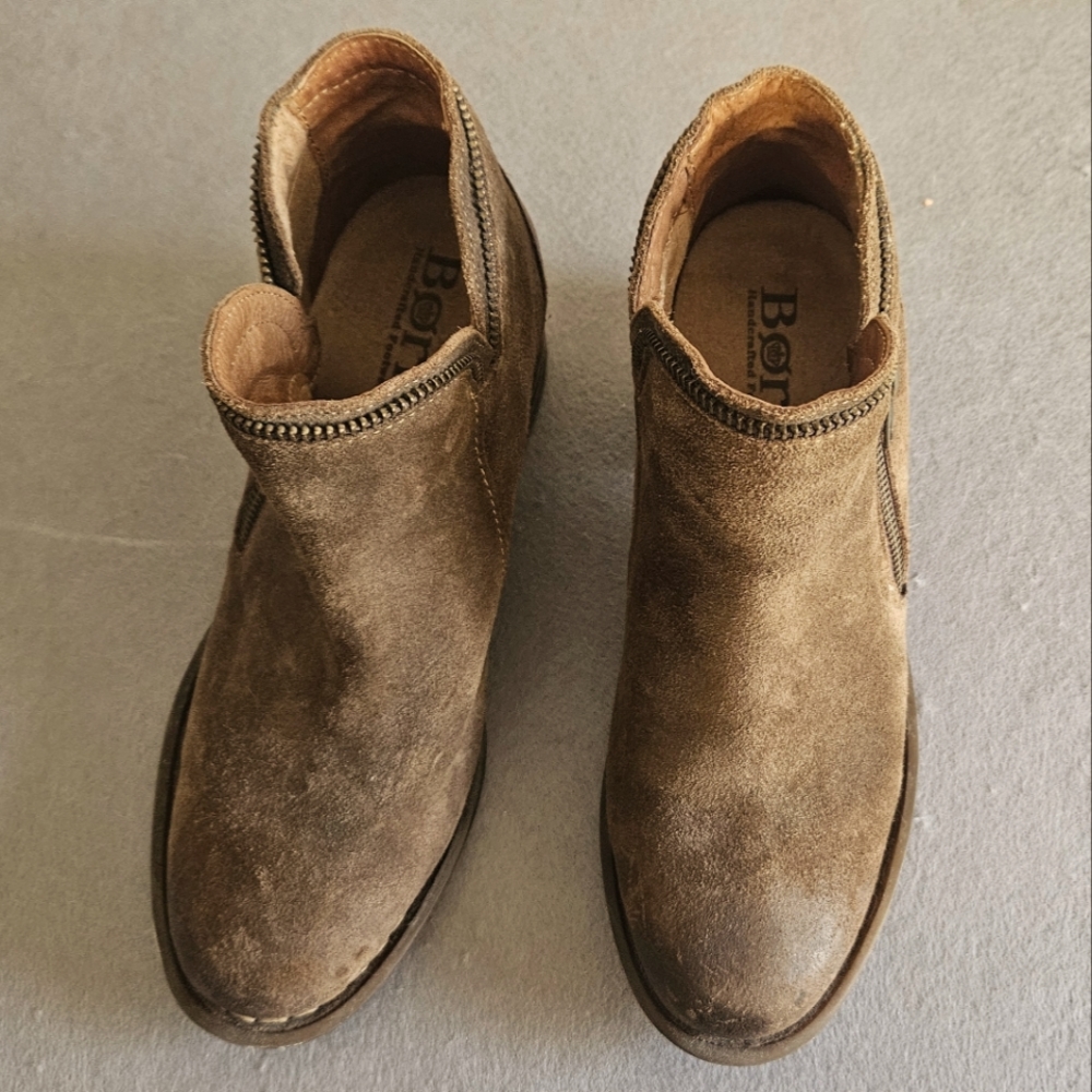 BORN Brown Leather Boots